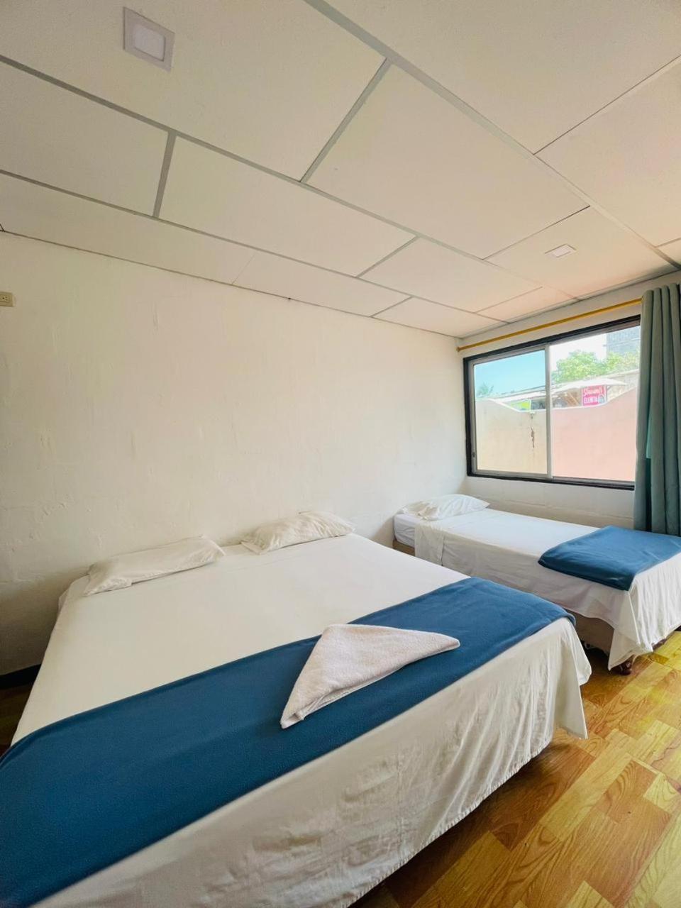 Hostal Darwin Пуерто-Айора Екстер'єр фото