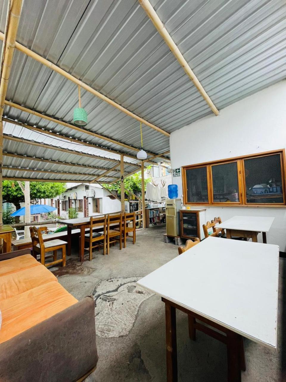 Hostal Darwin Пуерто-Айора Екстер'єр фото