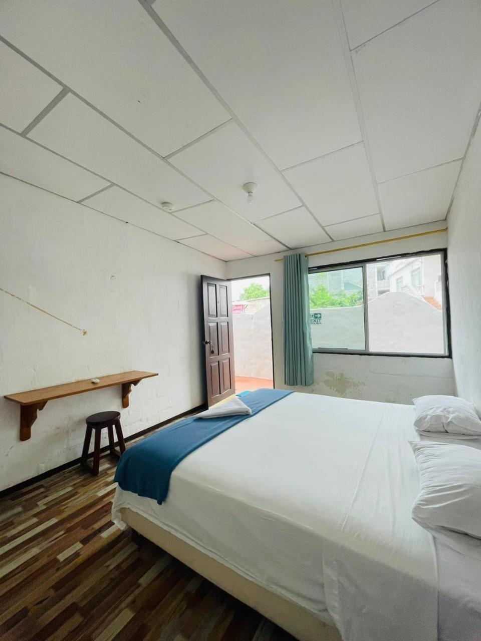 Hostal Darwin Пуерто-Айора Екстер'єр фото